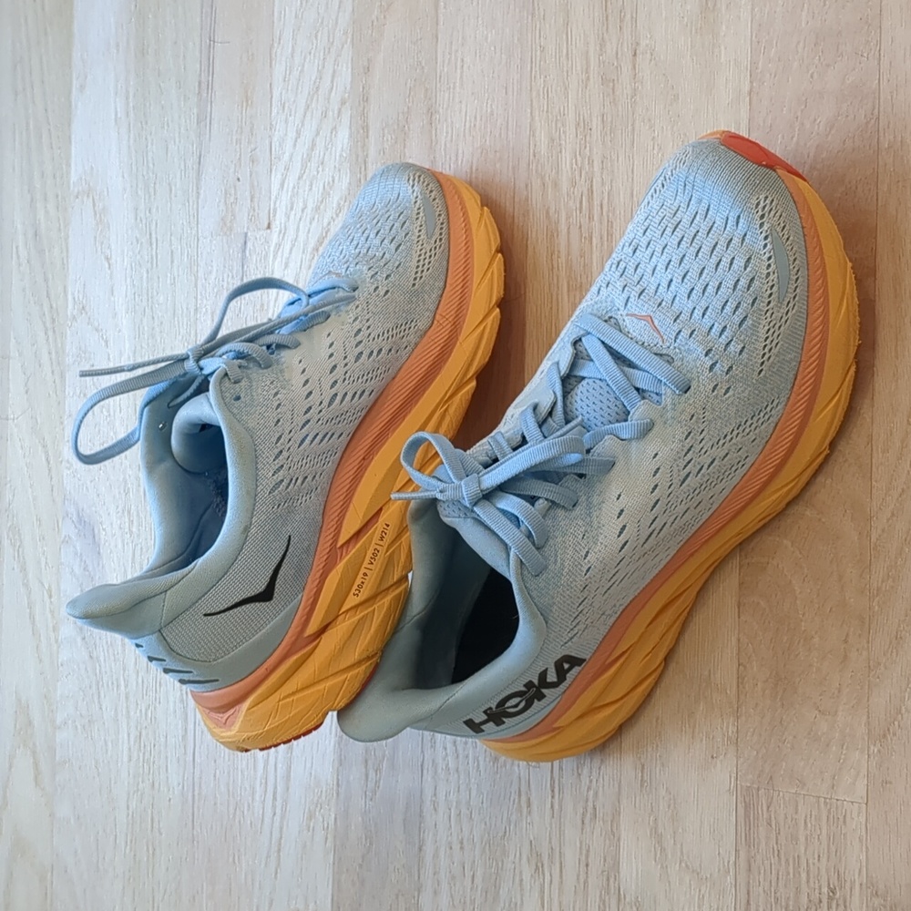 Hoka Clifton 8 Running and Walking Shoe size 8.5